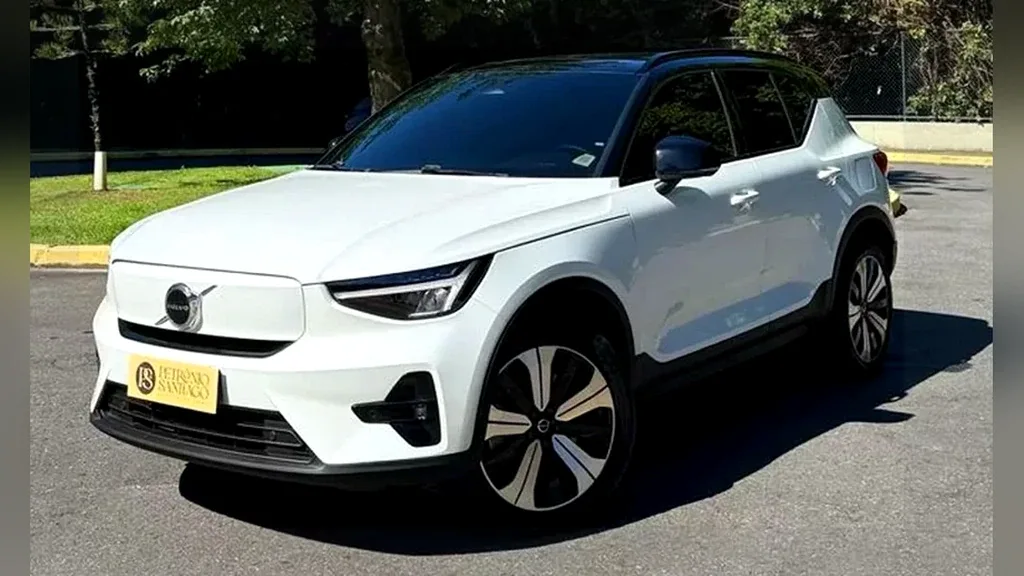 Volvo XC40 Recharge - Imagem 3