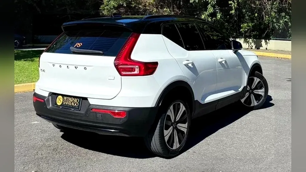 Volvo XC40 Recharge - Imagem 4