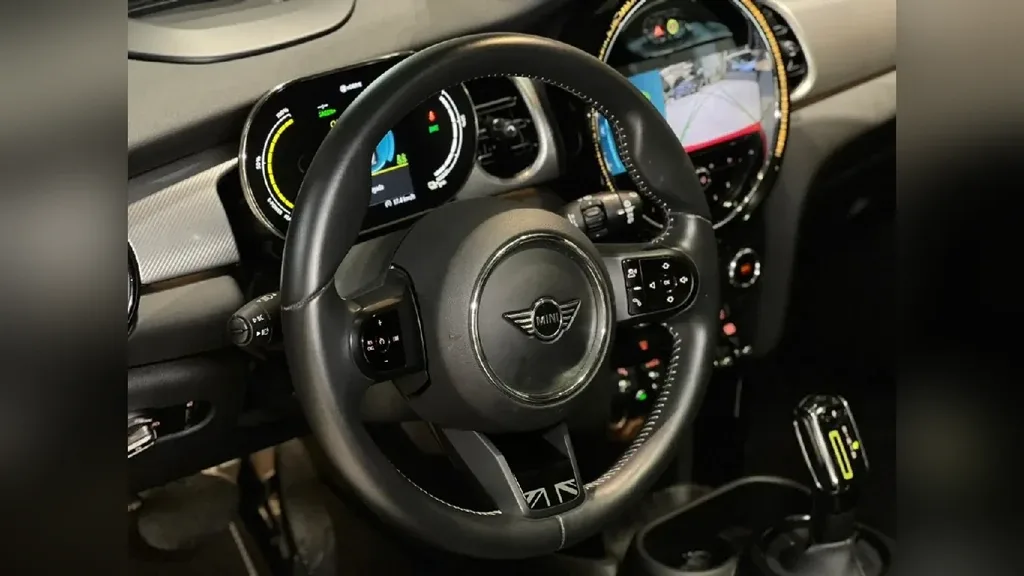 Mini Cooper SE - Imagem 10