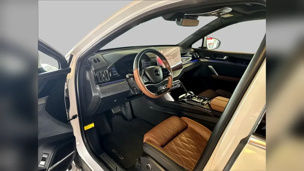 BYD Tang - Imagem 11