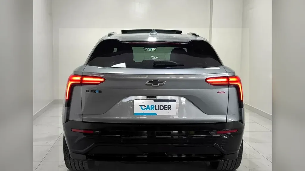 Chevrolet Blazer EV - Imagem 12