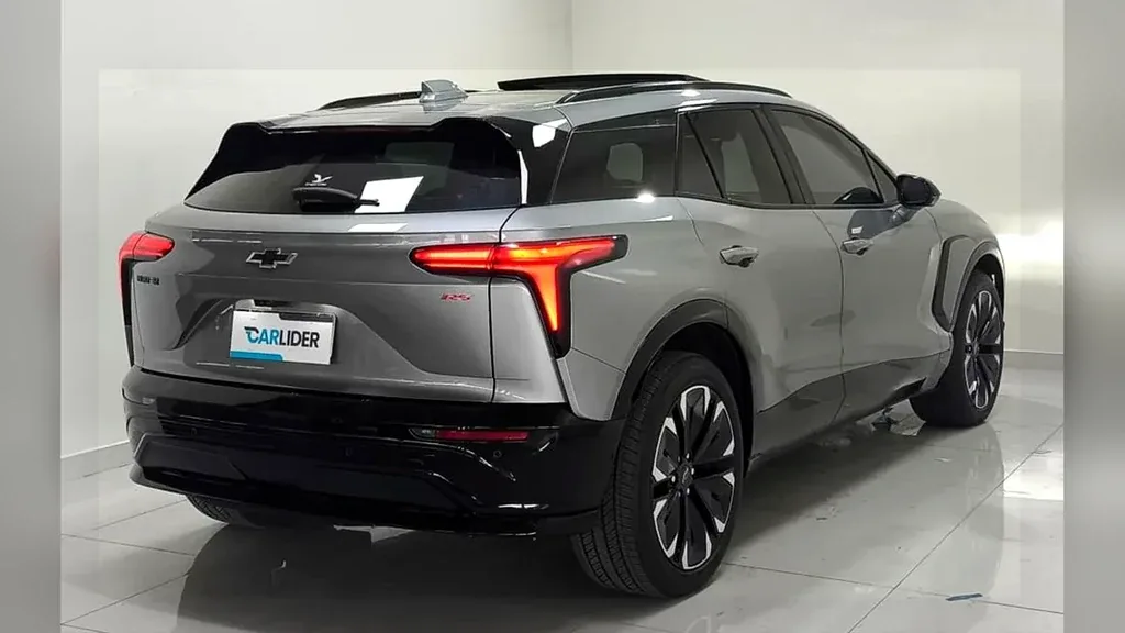 Chevrolet Blazer EV - Imagem 13