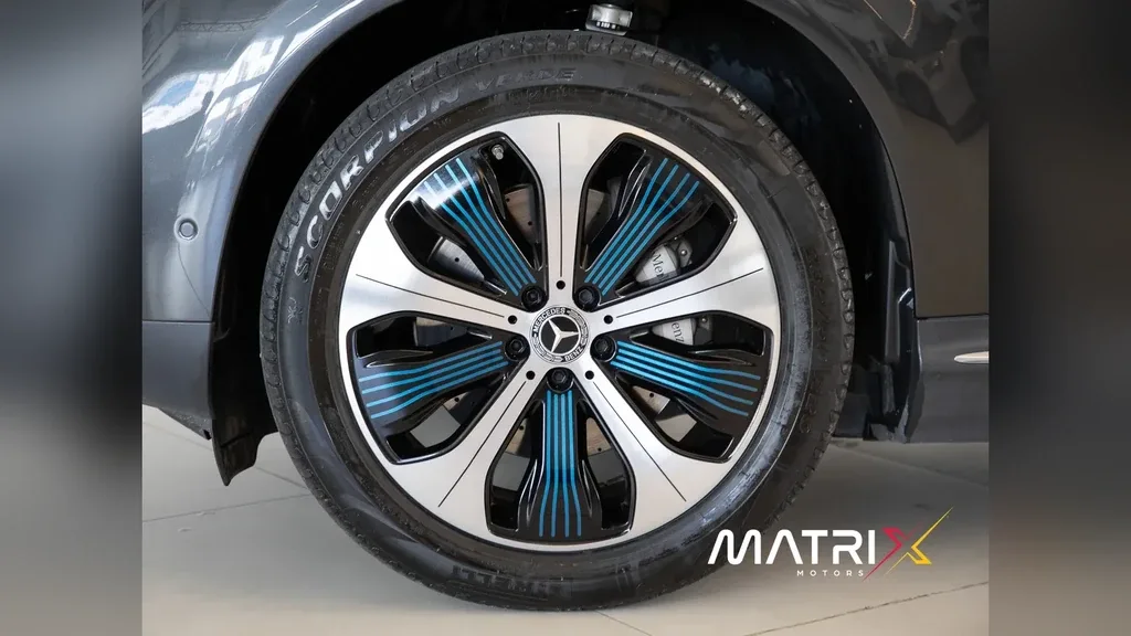 Mercedes Eqc 400 - Imagem 2