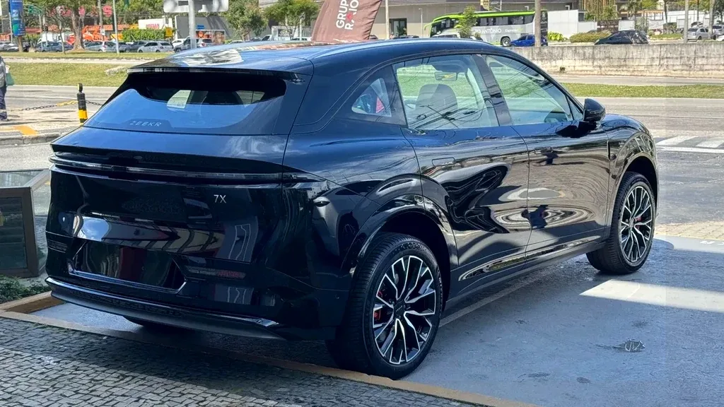 Zeekr 7x - Imagem 2
