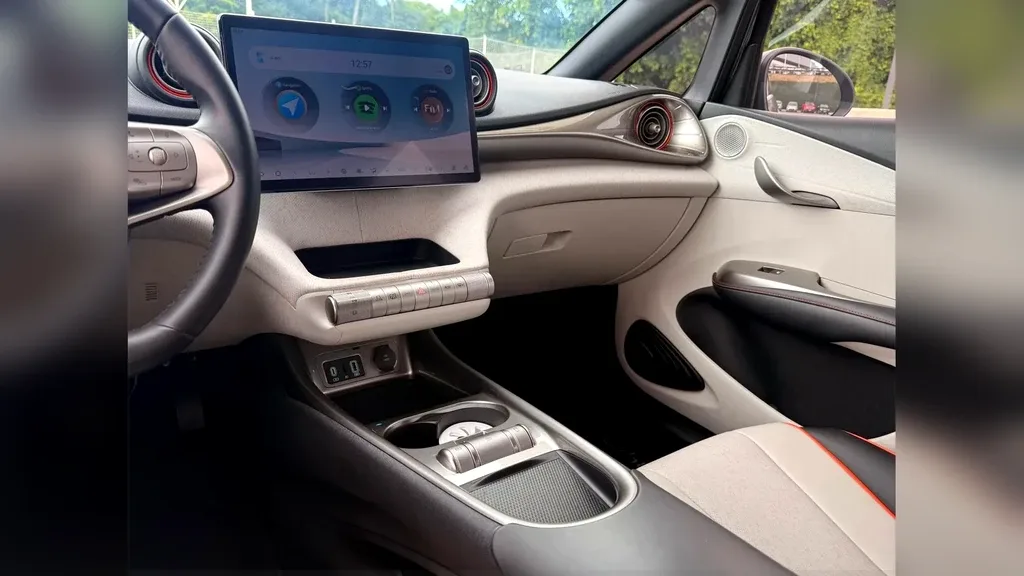 BYD Dolphin - Imagem 12