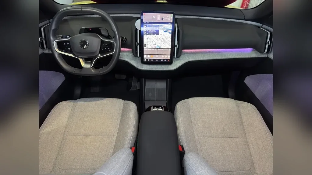 Volvo EX30 - Imagem 12