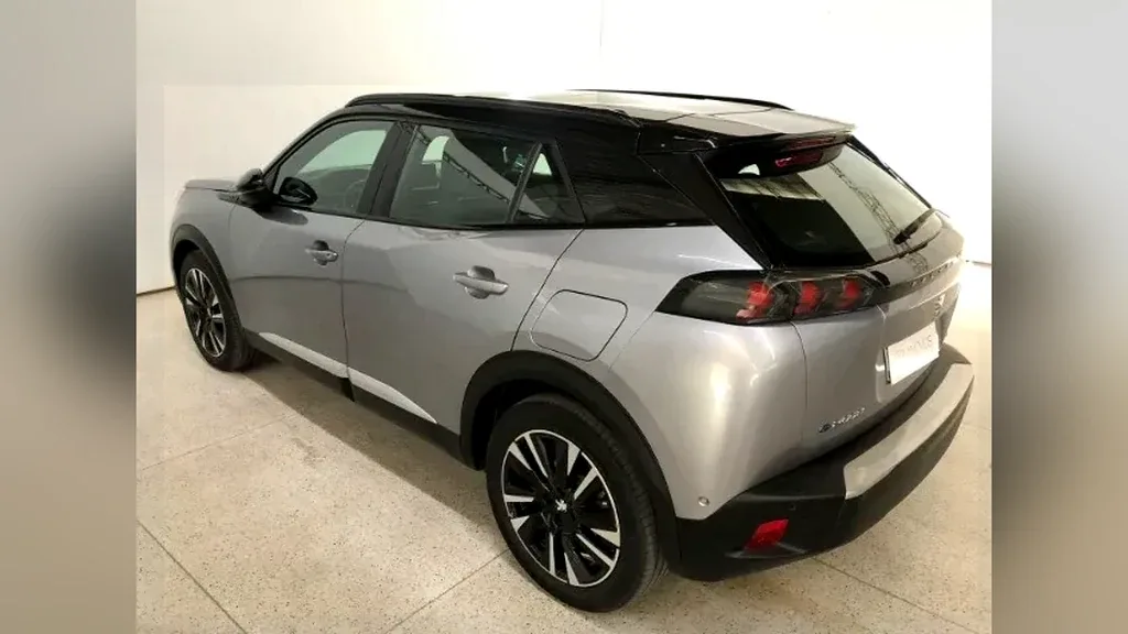 Peugeot E-2008 - Imagem 7