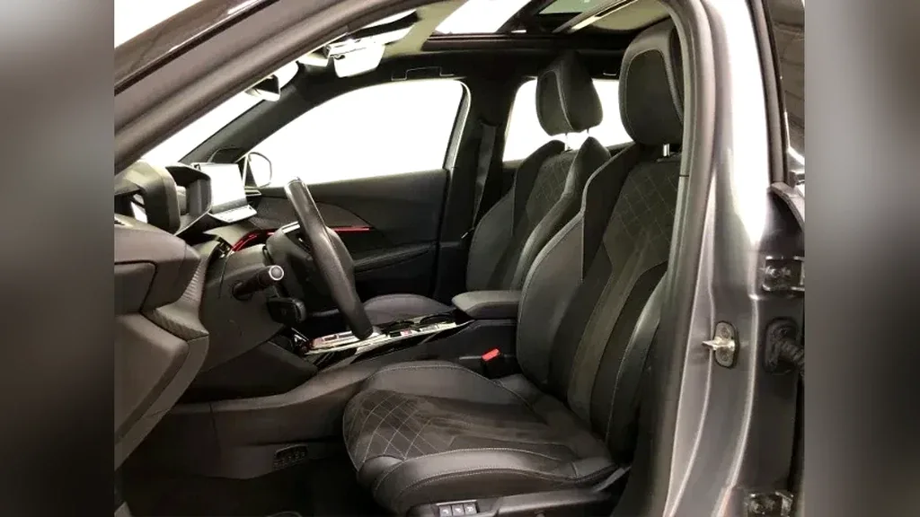 Peugeot E-2008 - Imagem 10