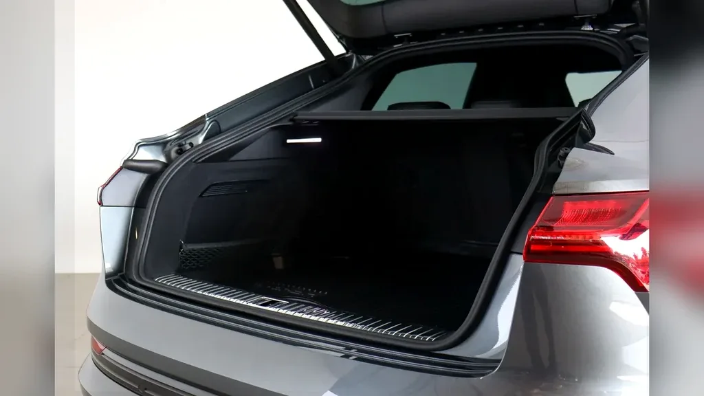 Audi E-tron S Sportback - Imagem 6