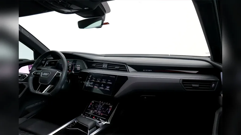 Audi E-tron S Sportback - Imagem 11