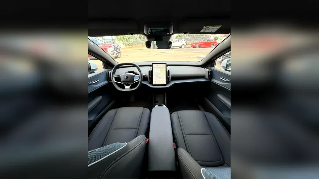 Volvo EX30 - Imagem 4