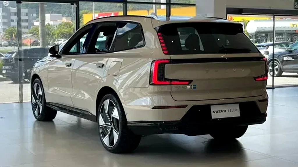 Volvo Ex90 - Imagem 5