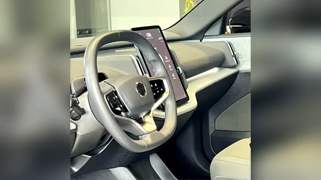 Volvo EX30 - Imagem 8