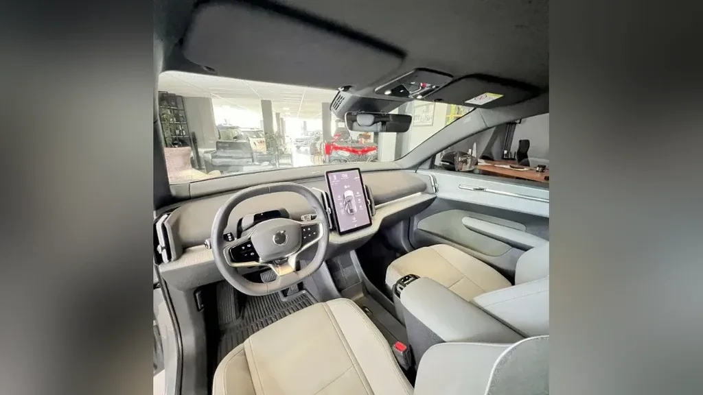 Volvo EX30 - Imagem 10