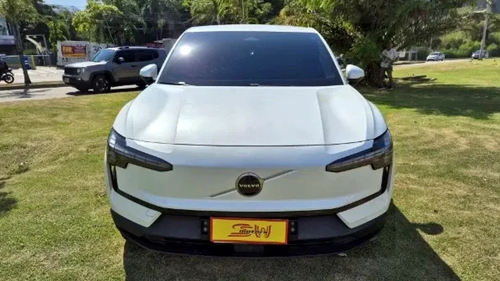 Volvo EX30 - Imagem 8