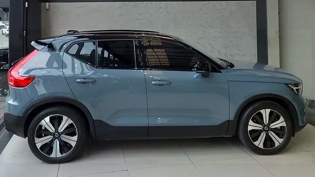 Volvo XC40 Recharge - Imagem 2