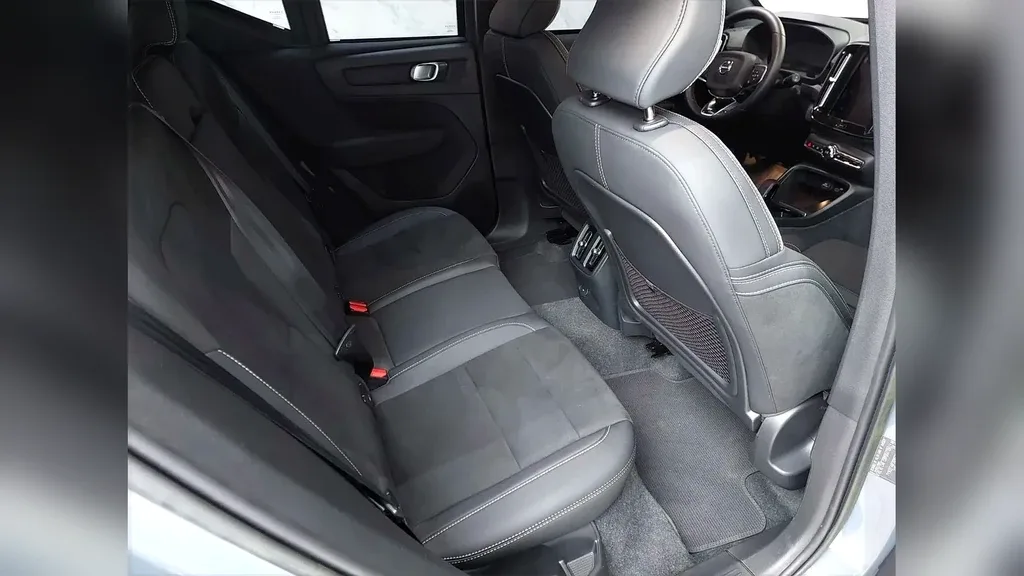 Volvo XC40 Recharge - Imagem 7