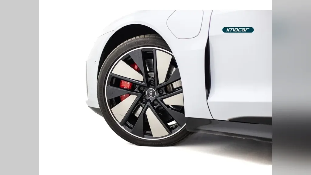 Audi Rs E-tron  GT - Imagem 10