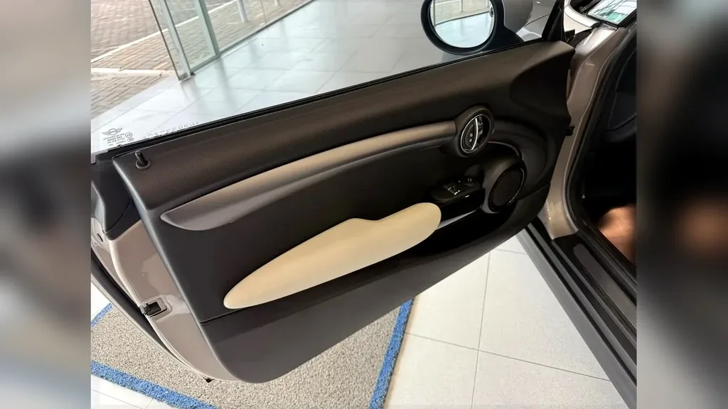 Mini Cooper SE - Imagem 6