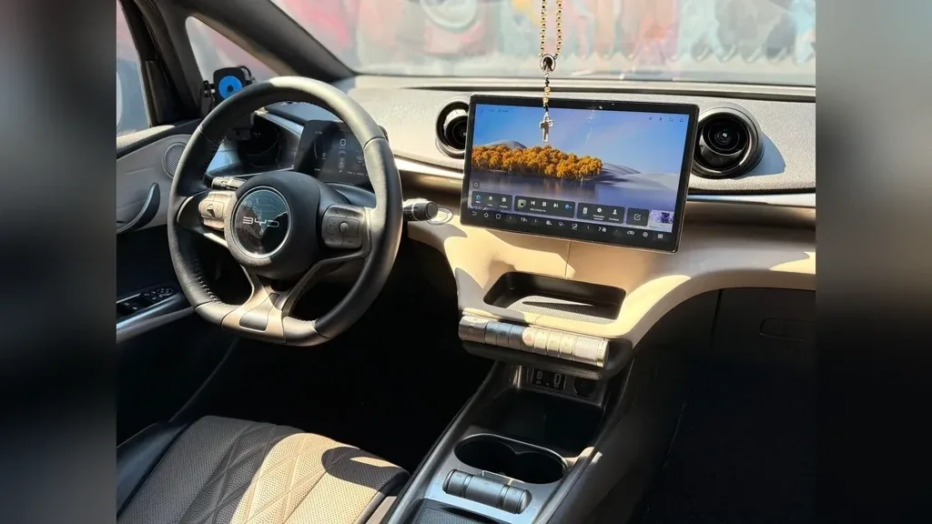 BYD Dolphin - Imagem 12