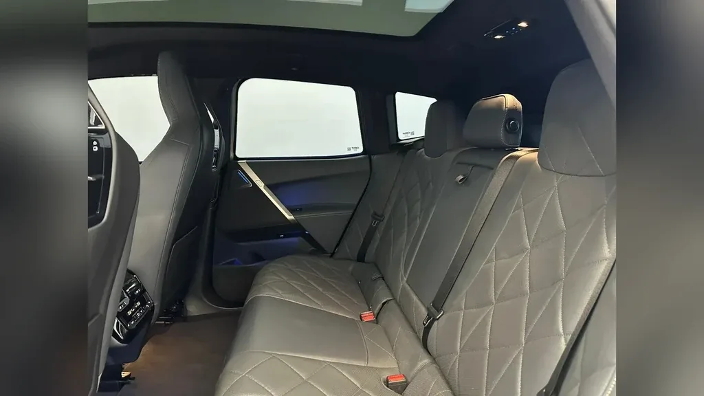 BMW Ix - Imagem 20