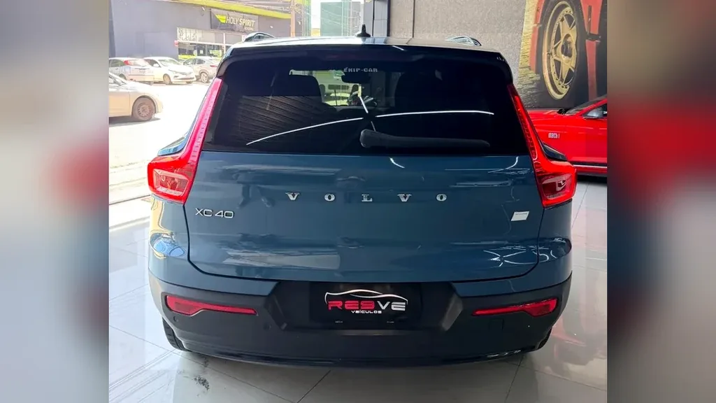Volvo XC40 Recharge - Imagem 5