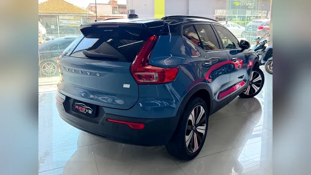 Volvo XC40 Recharge - Imagem 6