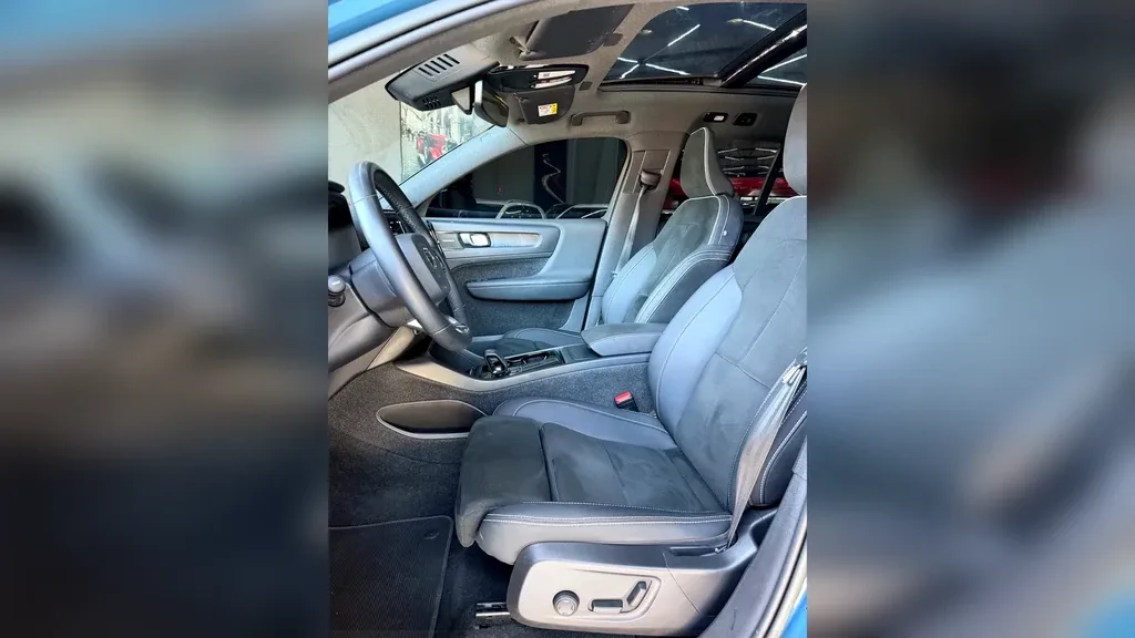 Volvo XC40 Recharge - Imagem 9