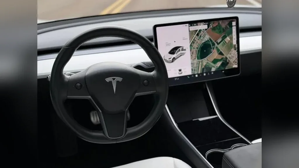 Tesla Model 3 - Imagem 7