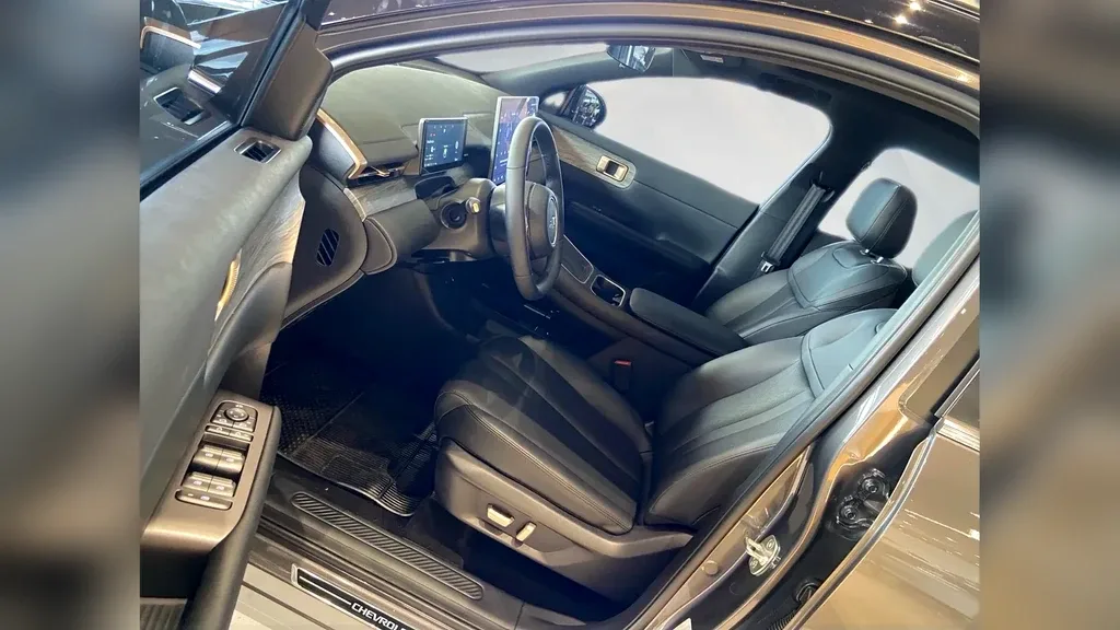 Chevrolet Captiva EV - Imagem 9