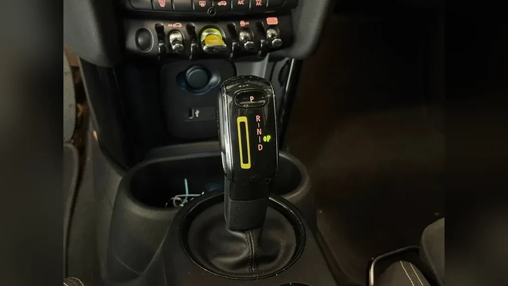 Mini Cooper SE - Imagem 8