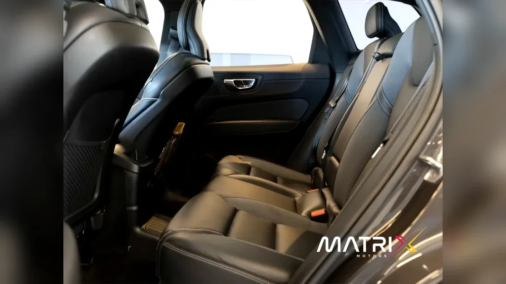 Volvo Xc60 - Imagem 18