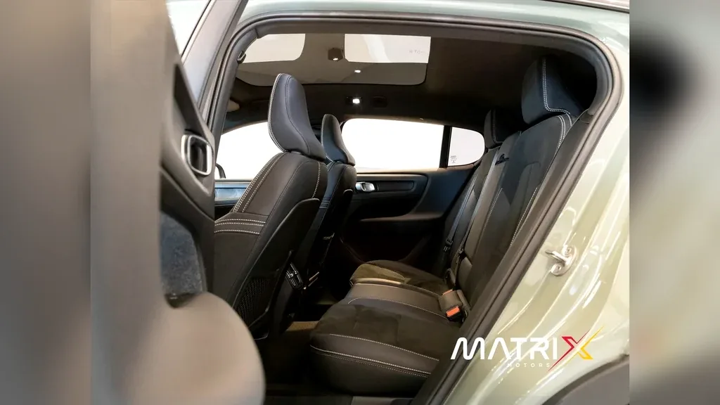 Volvo C40 Recharge - Imagem 15