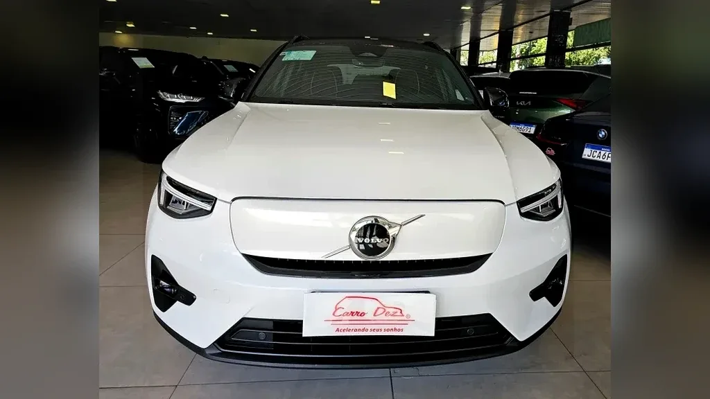 Volvo XC40 Recharge - Imagem 6