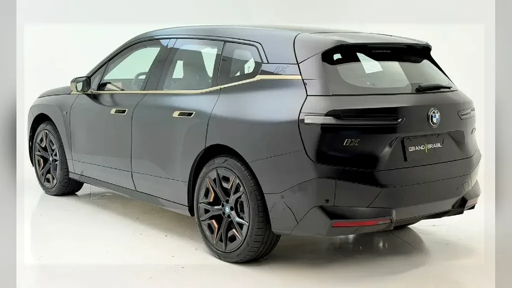 BMW Ix - Imagem 5