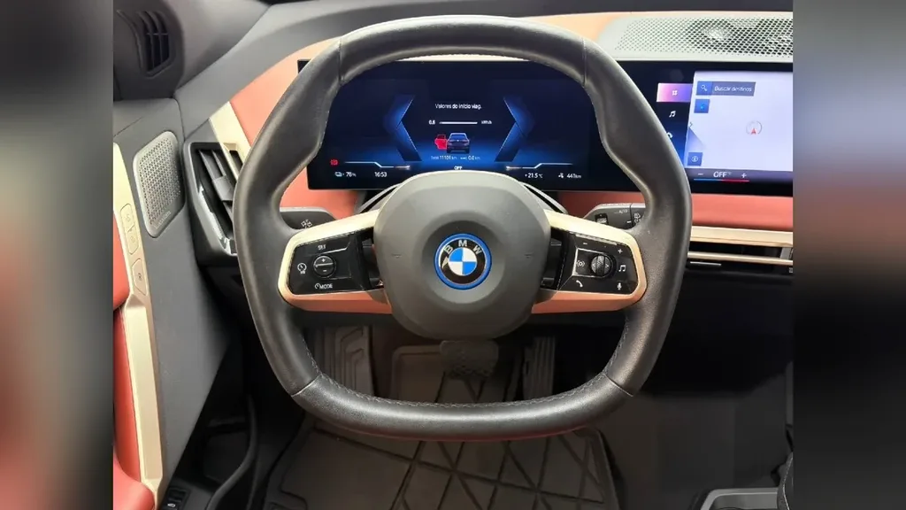 BMW Ix - Imagem 17