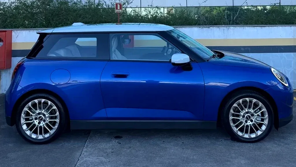 Mini Cooper SE - Imagem 4