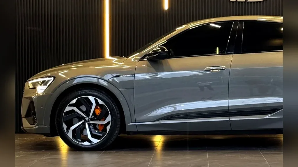 Audi E-tron Sportback - Imagem 4