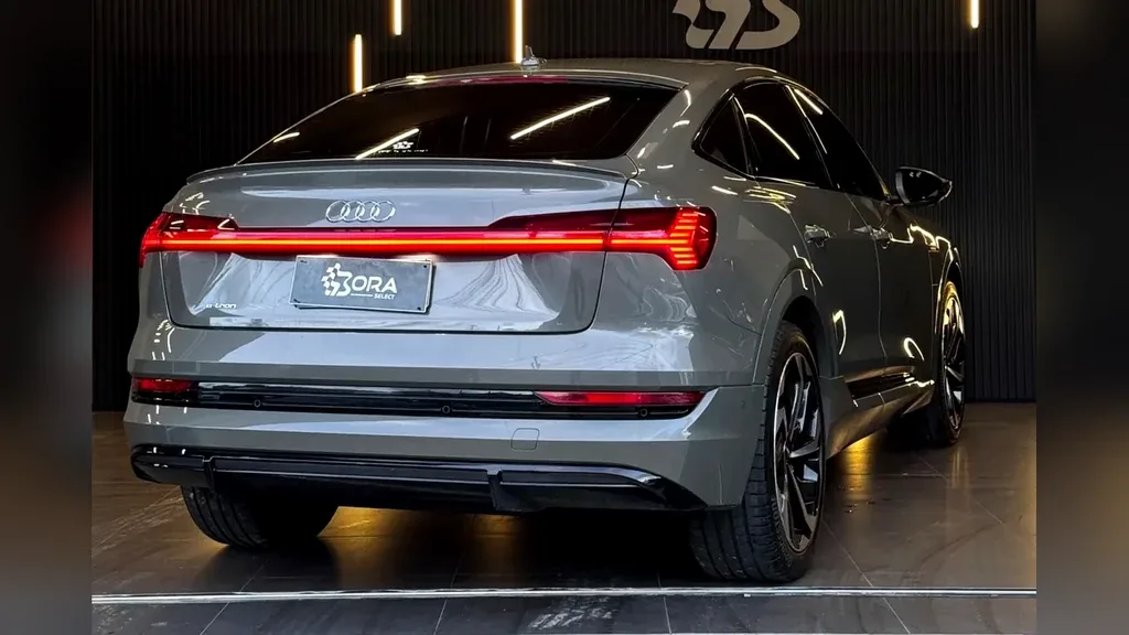 Audi E-tron Sportback - Imagem 11