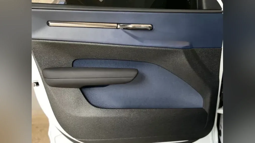 Volvo EX30 - Imagem 8