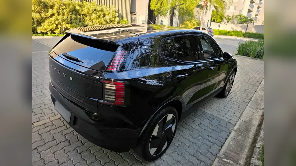 Volvo EX30 - Imagem 4