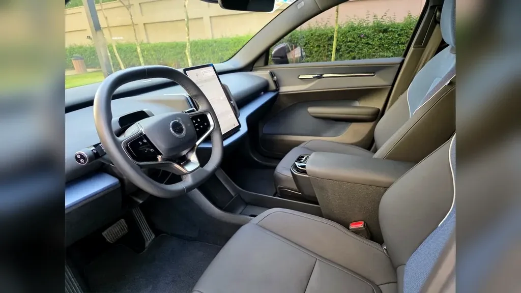 Volvo EX30 - Imagem 5