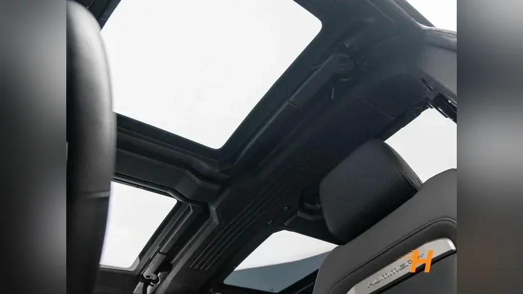 GMC Hummer EV SUV - Imagem 14