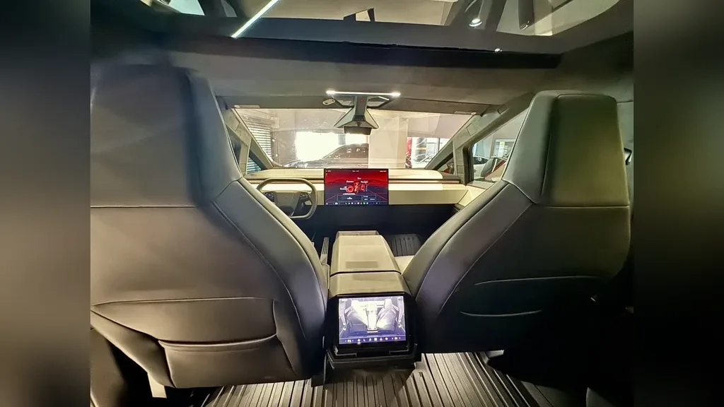 Tesla Cybertruck - Imagem 13