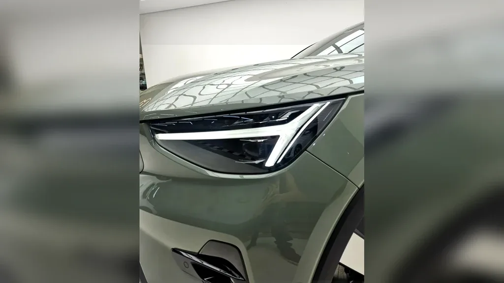 Volvo C40 Recharge - Imagem 7