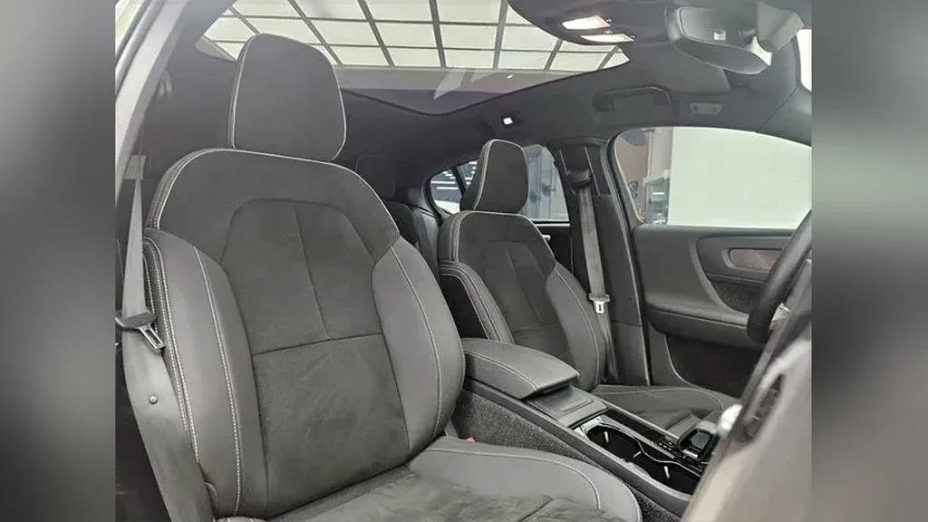 Volvo C40 Recharge - Imagem 11