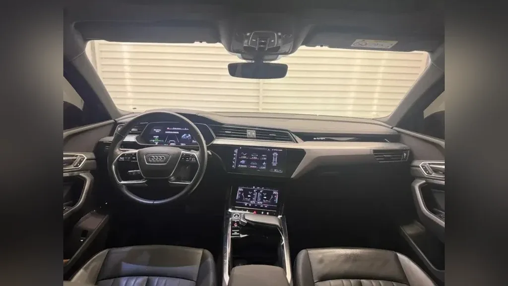 Audi E-tron - Imagem 12