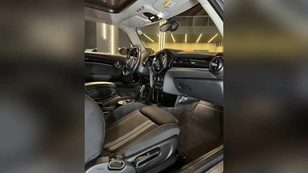 Mini Cooper SE - Imagem 7
