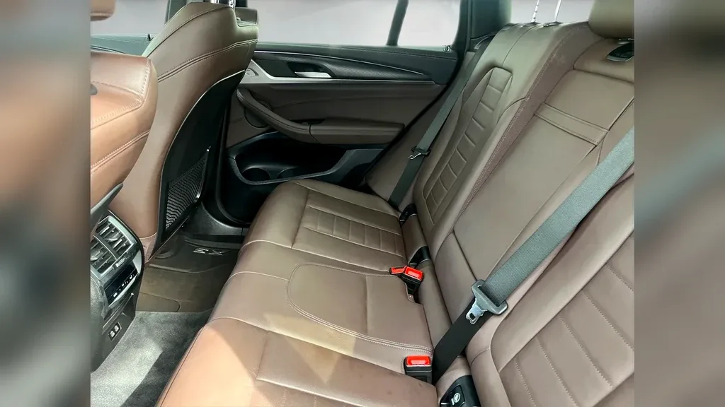 BMW IX3 - Imagem 9
