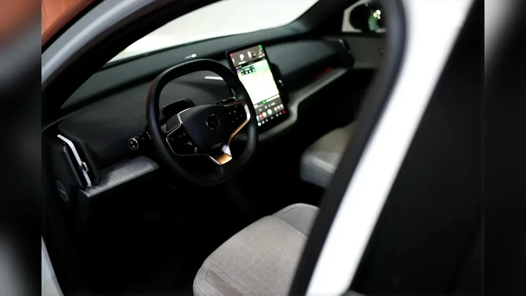 Volvo EX30 - Imagem 9